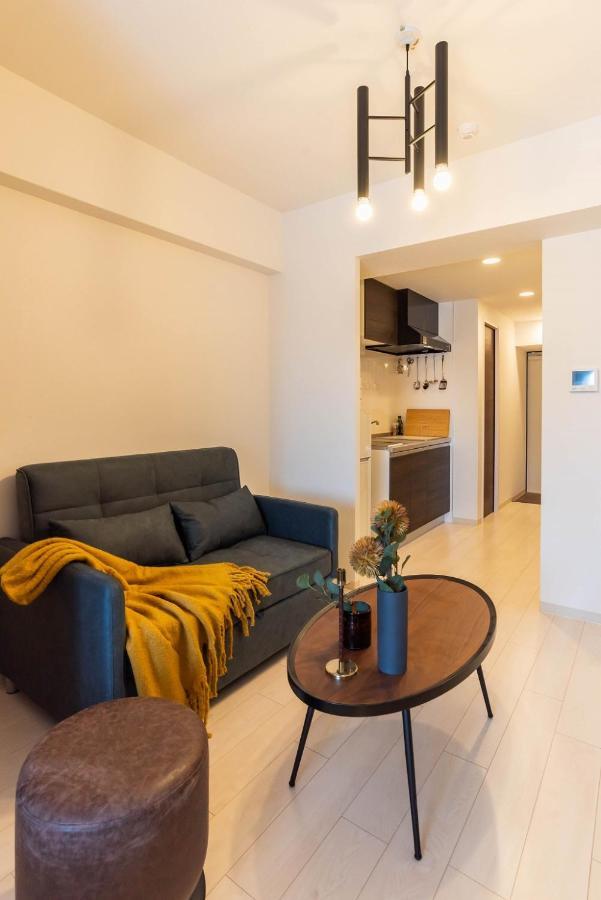 Fds Nexus Apartment Osaka Bagian luar foto